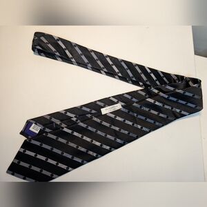 Bugatchi Uomo Italian Silk Tie Black Gray